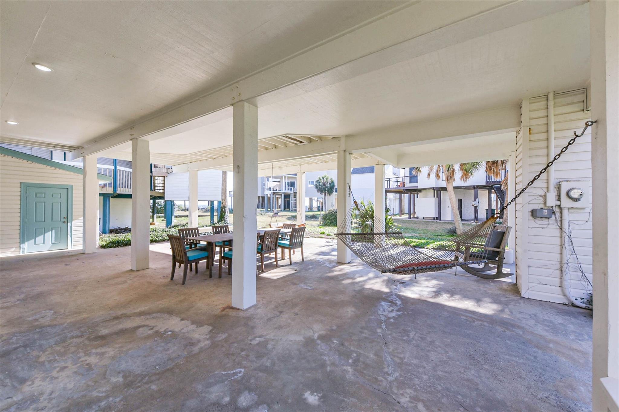 4231 Pelican Lane