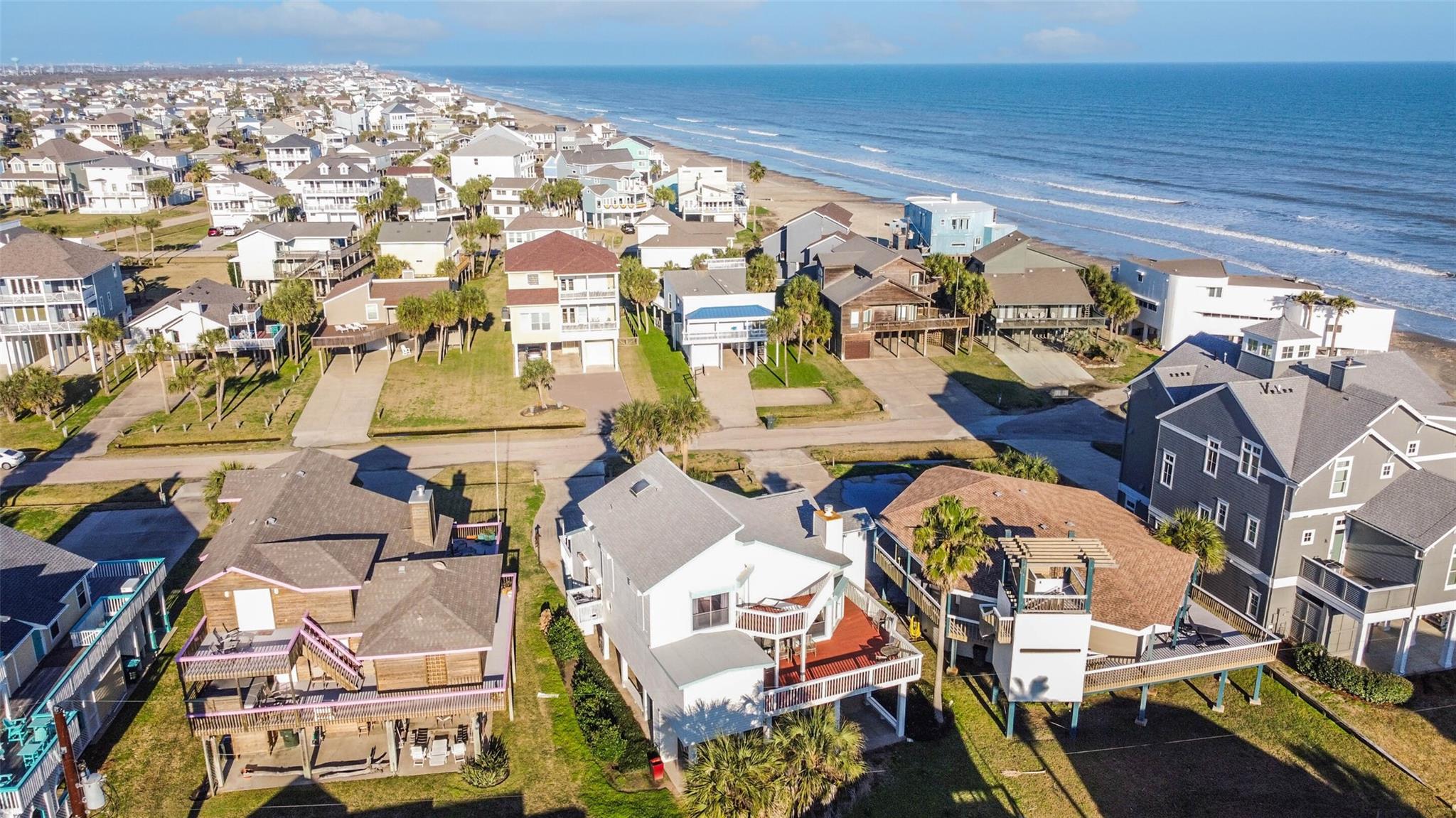 4231 Pelican Lane