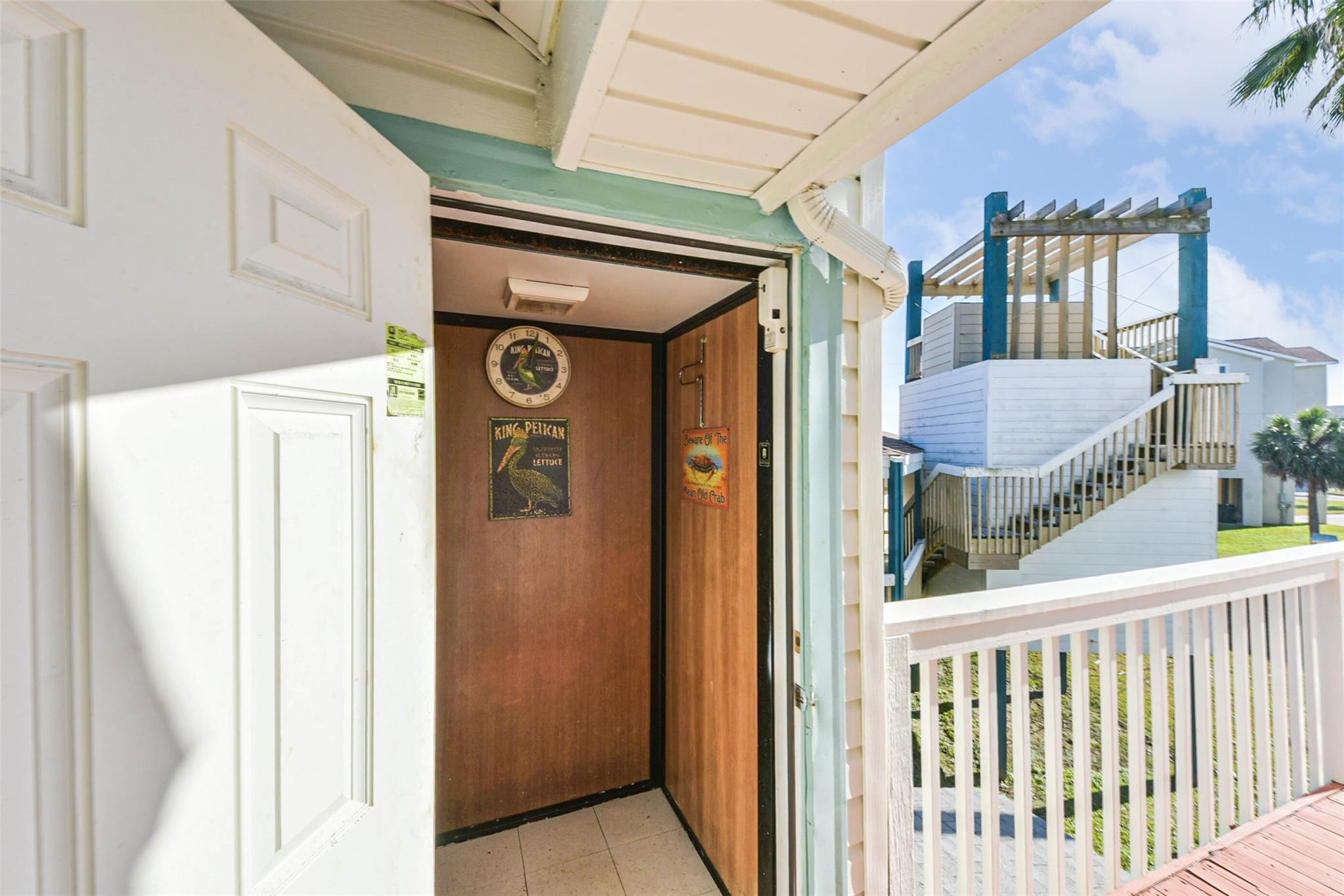 4231 Pelican Lane