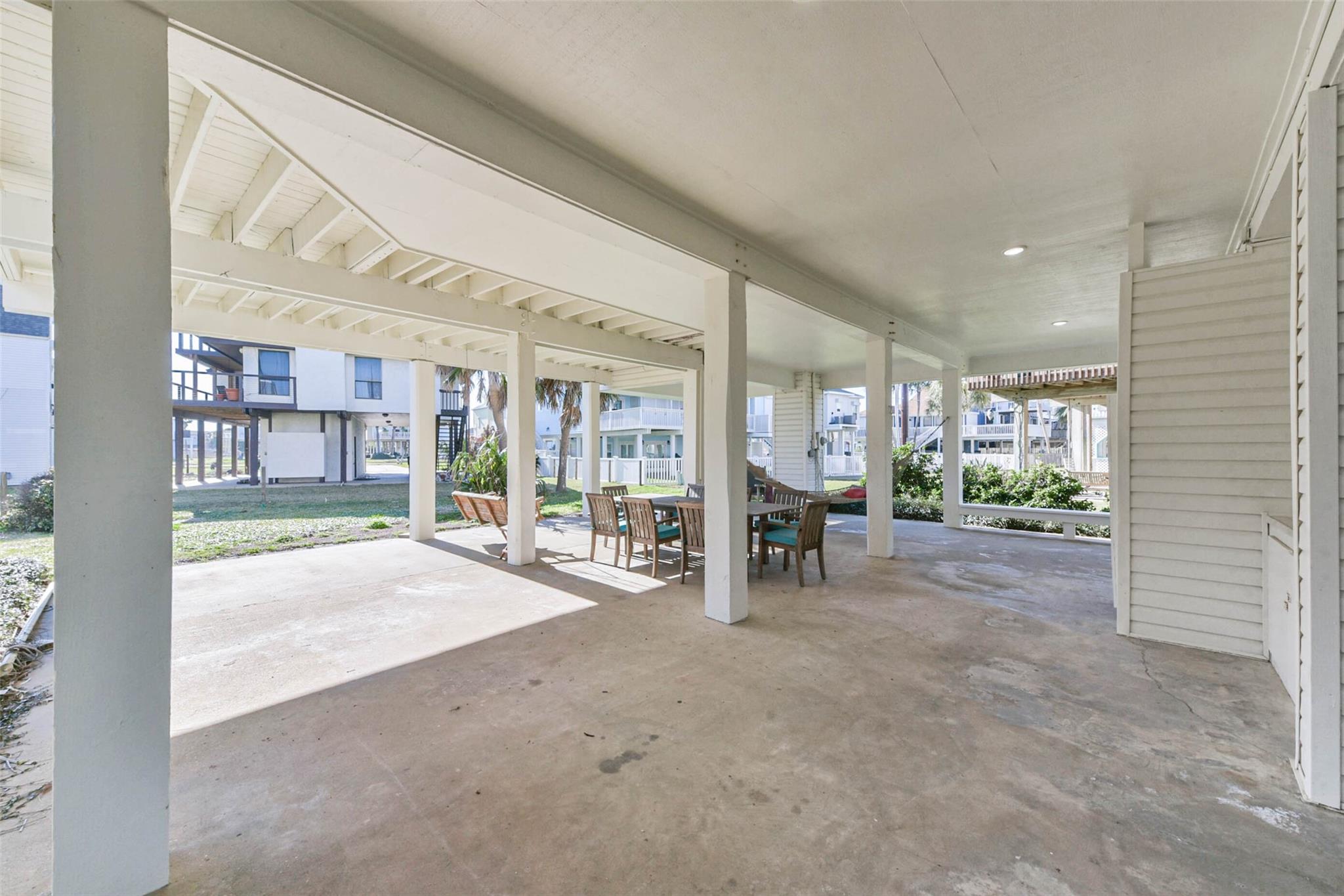 4231 Pelican Lane