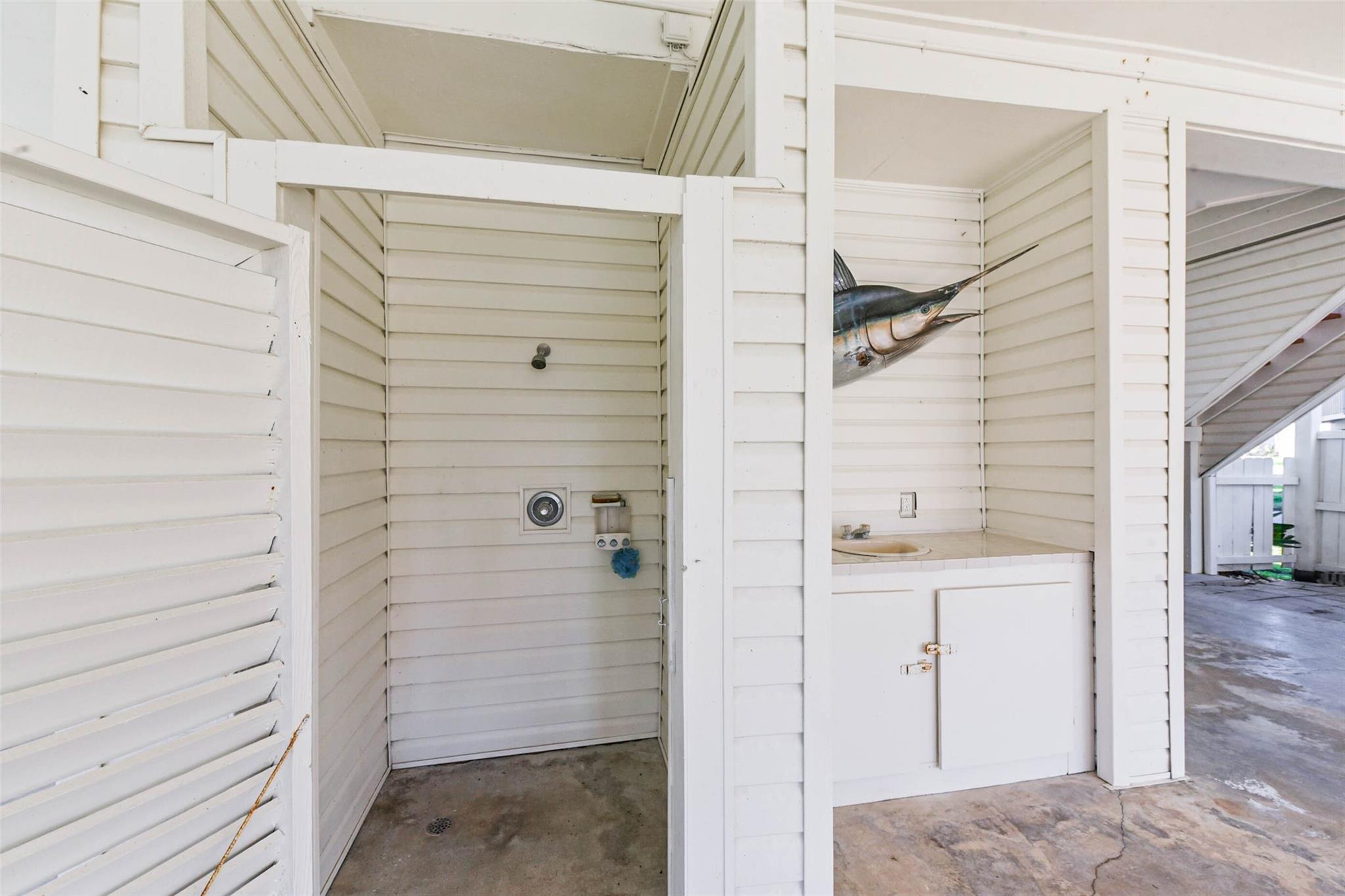 4231 Pelican Lane