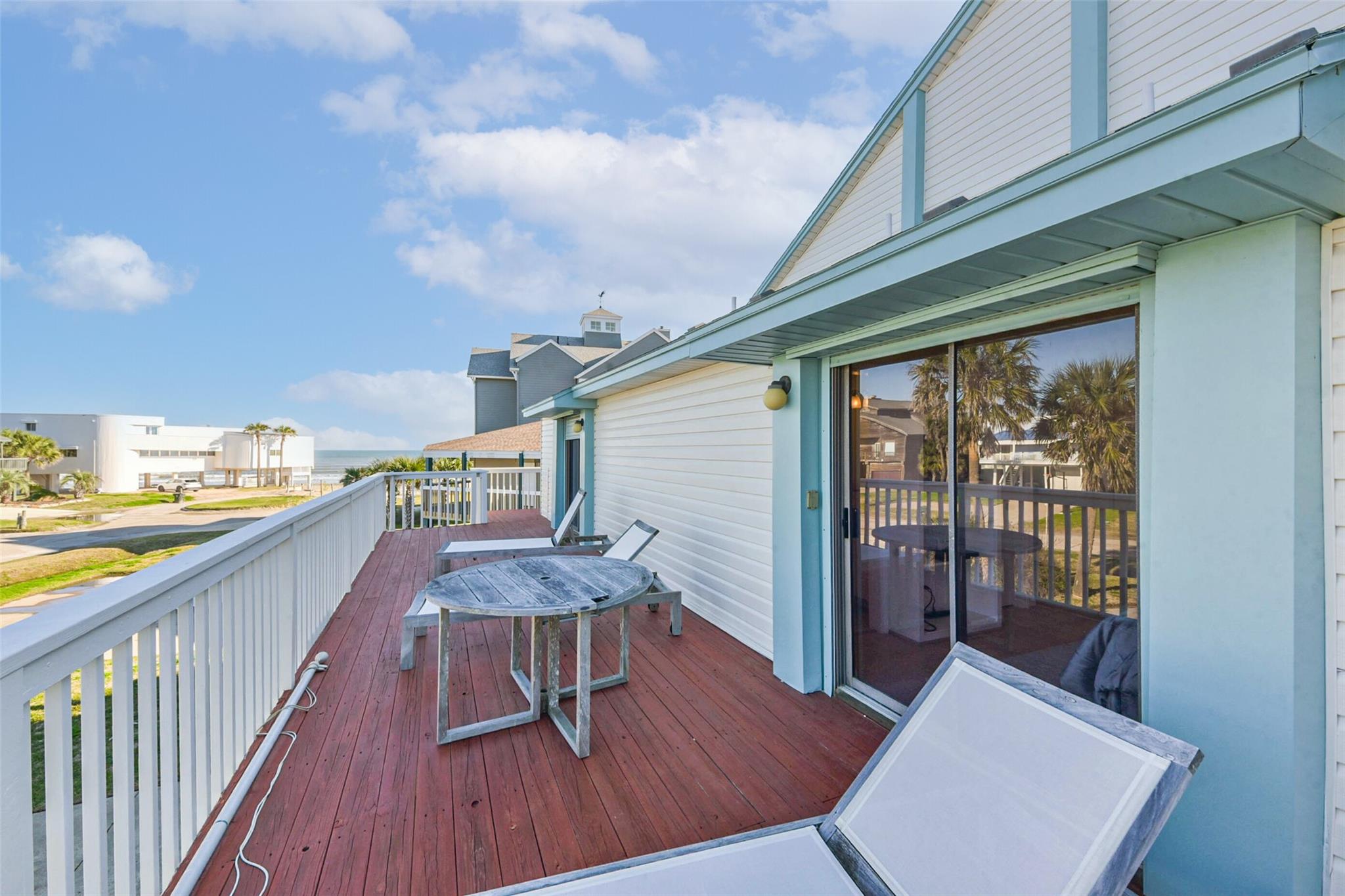 4231 Pelican Lane