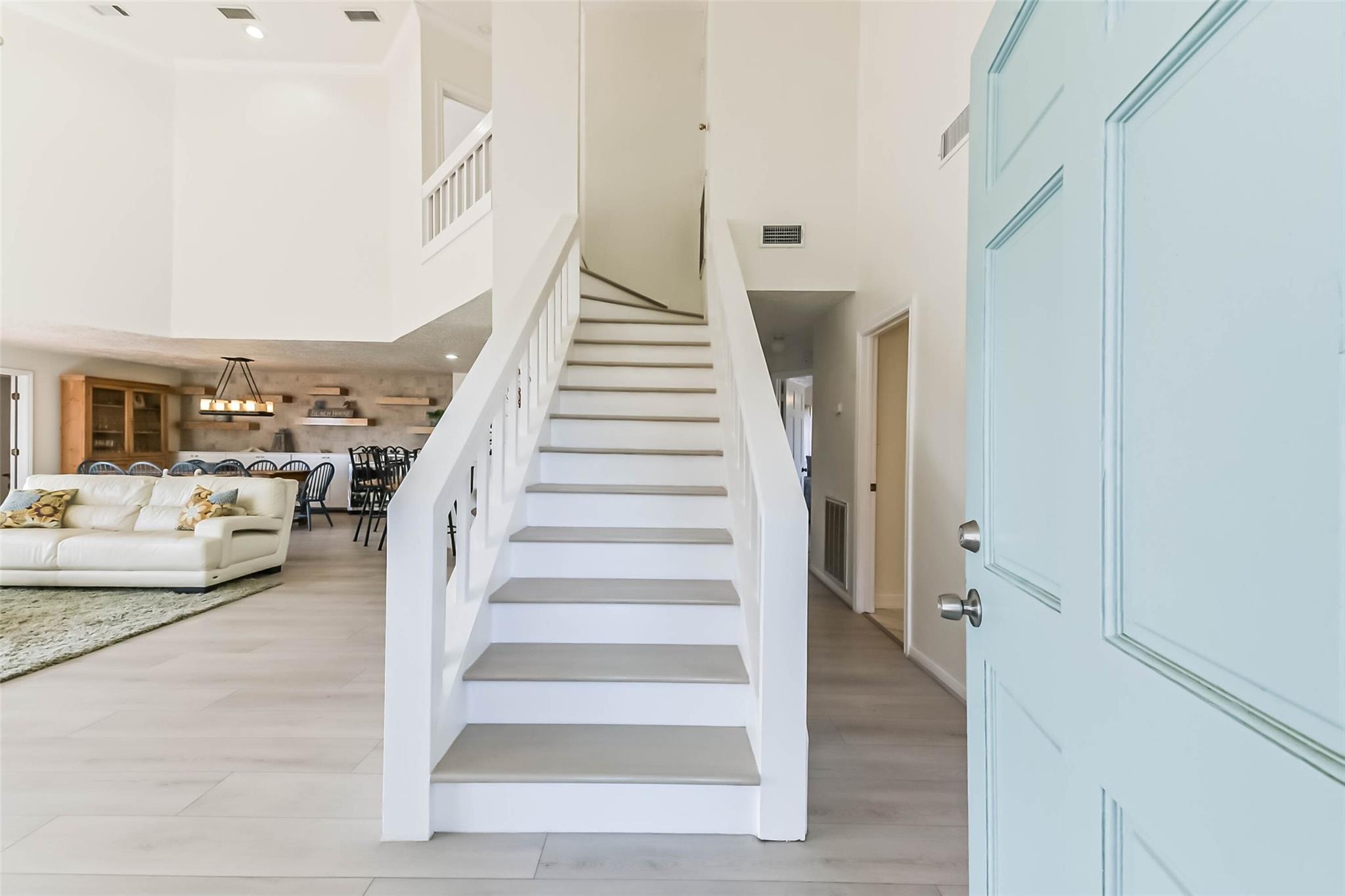 4231 Pelican Lane