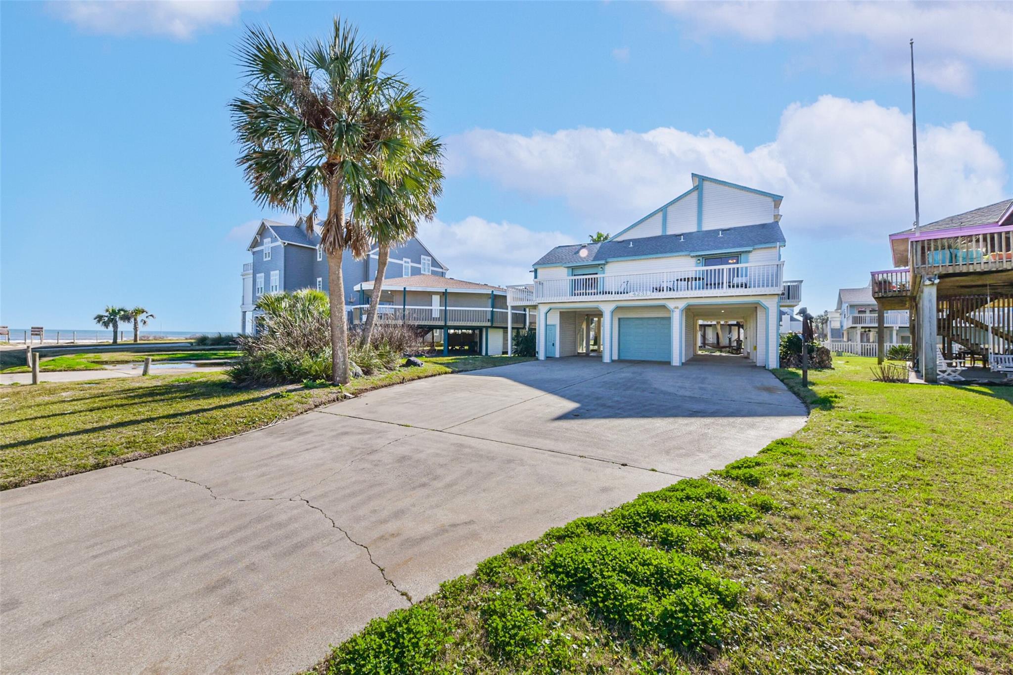 4231 Pelican Lane