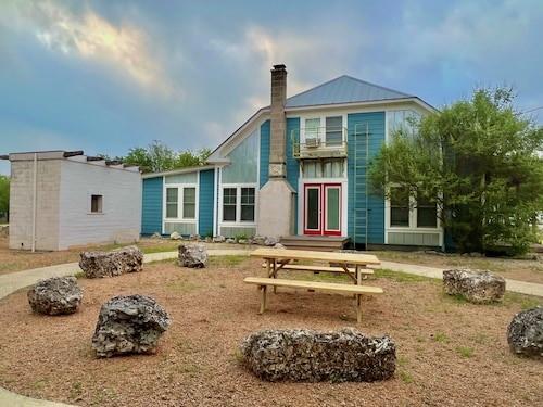 14254 State Highway 16 N