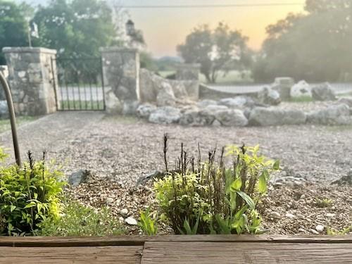 14254 State Highway 16 N