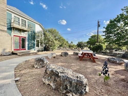 14254 State Highway 16 N