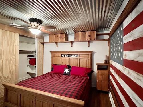 14254 State Highway 16 N