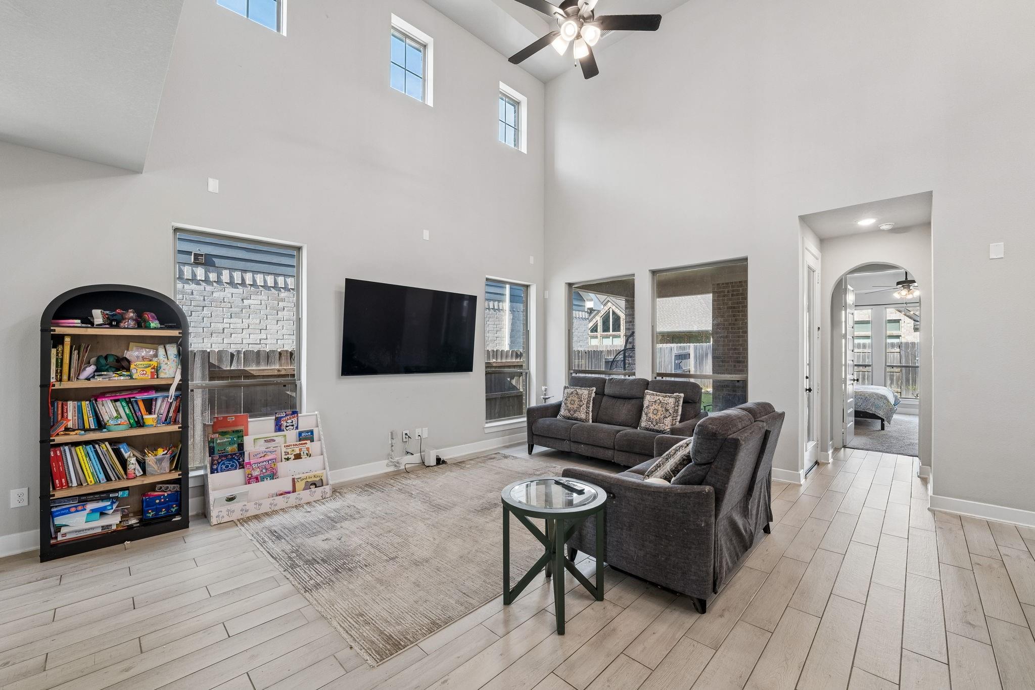 7010 Grassland Vista Lane