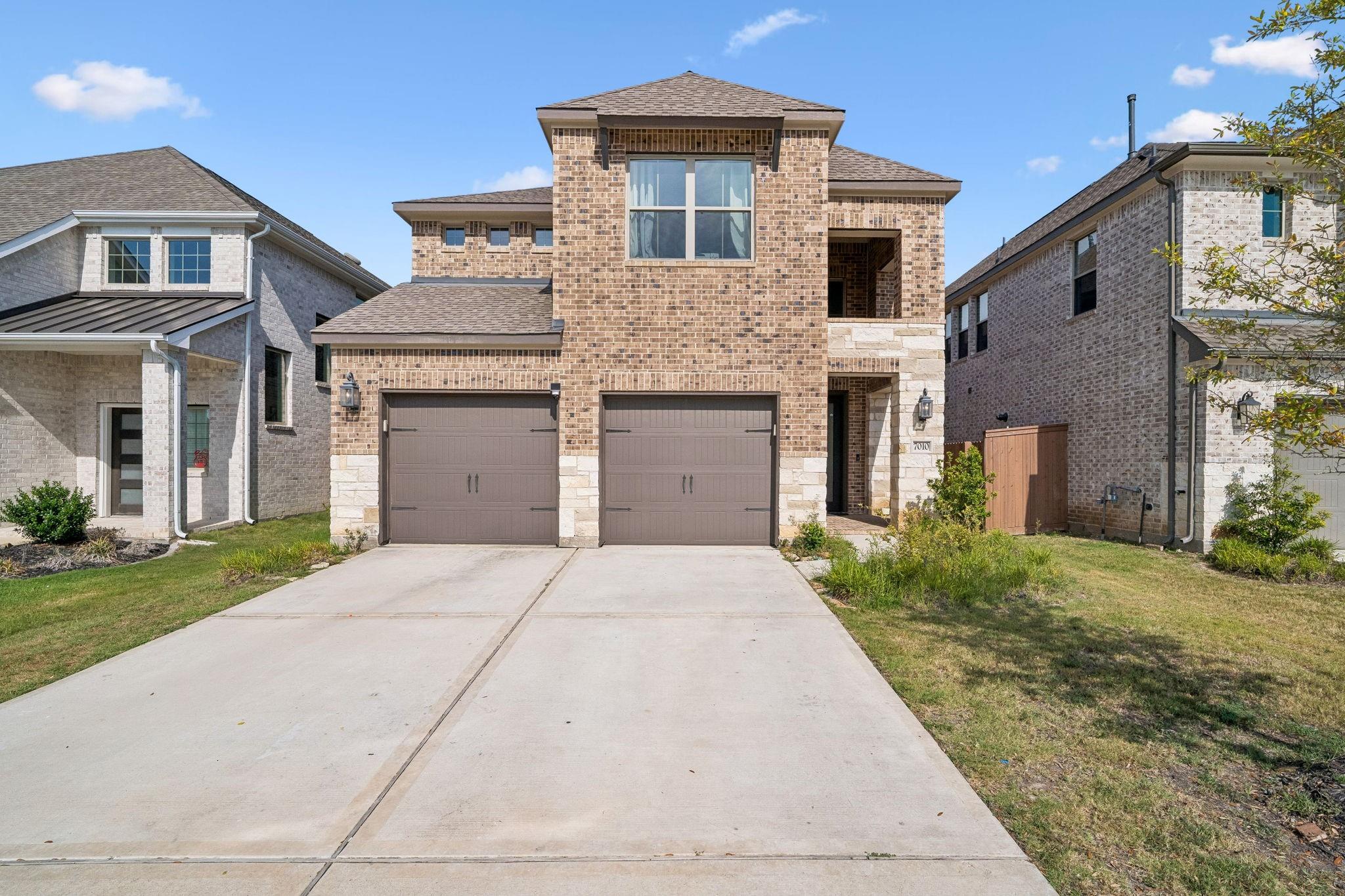 7010 Grassland Vista Lane