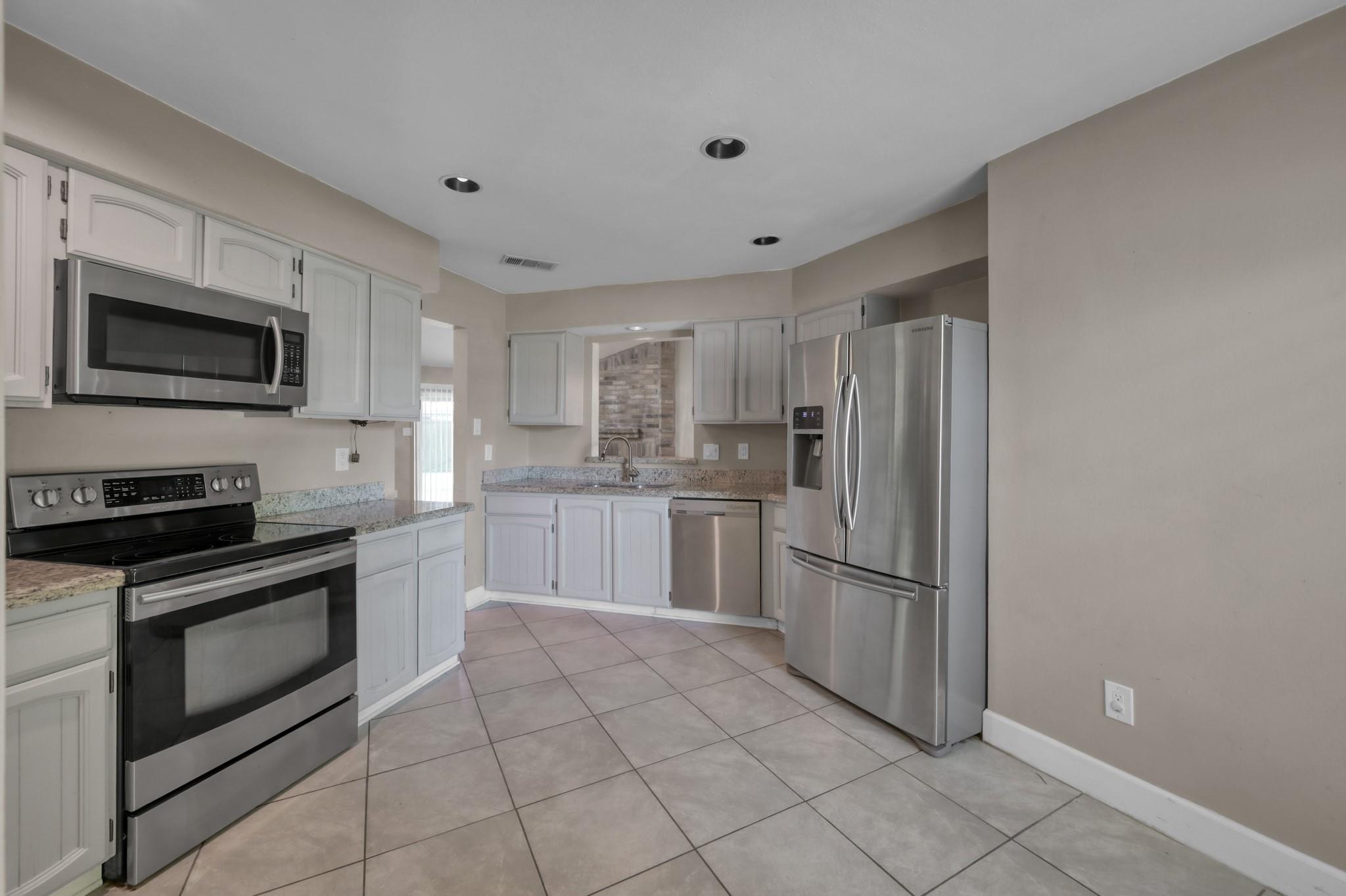 12015 Fallbrook Drive
