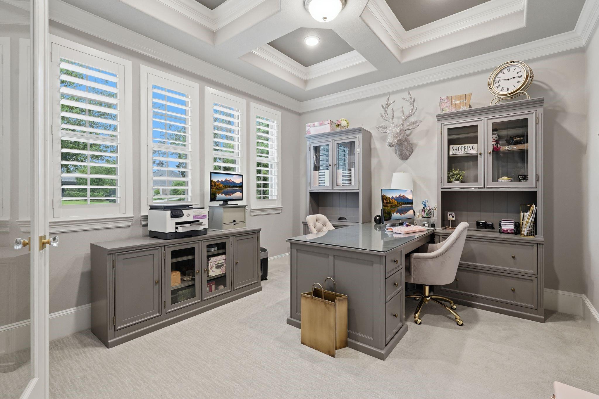 123 N Winter Sunrise Circle