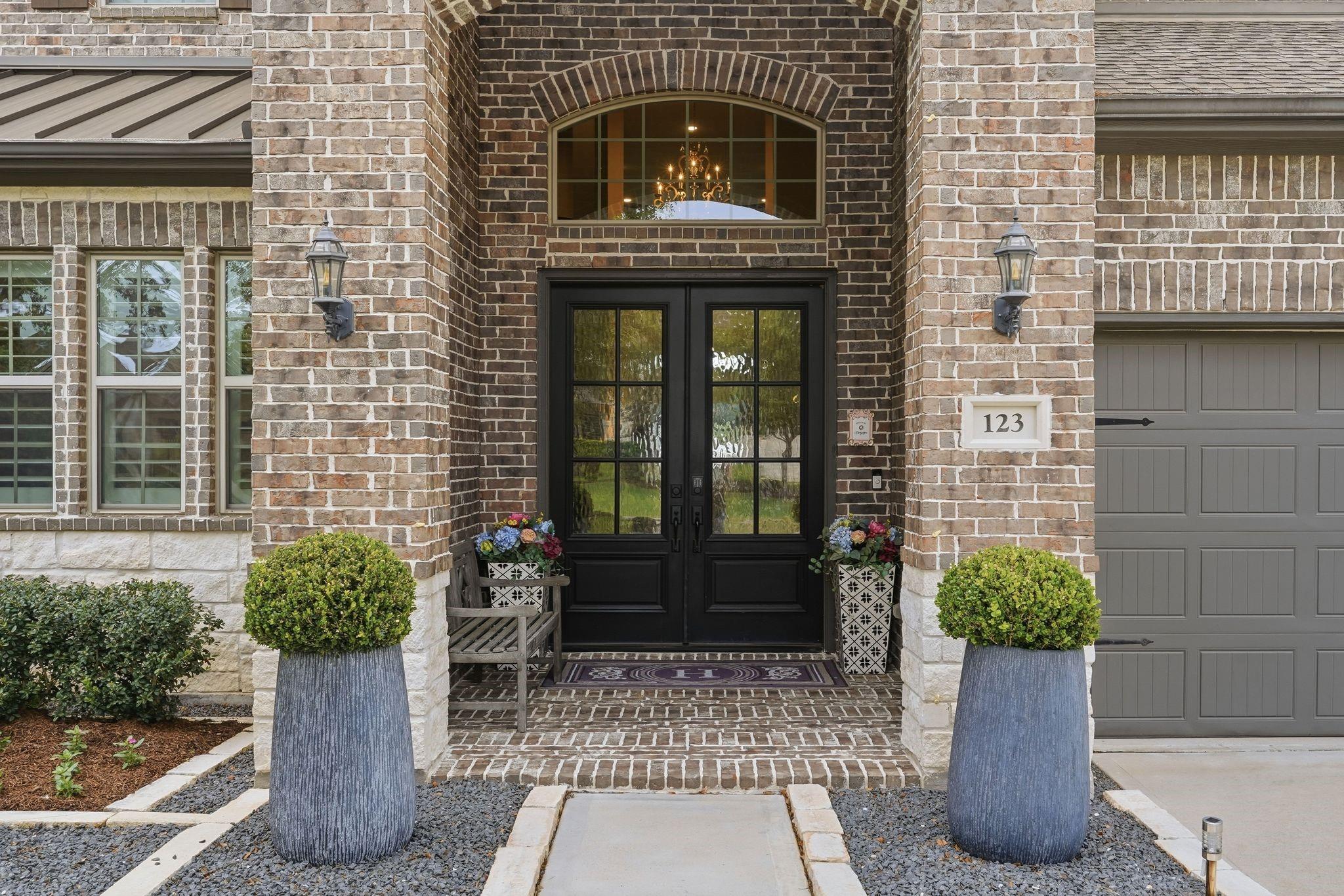 123 N Winter Sunrise Circle