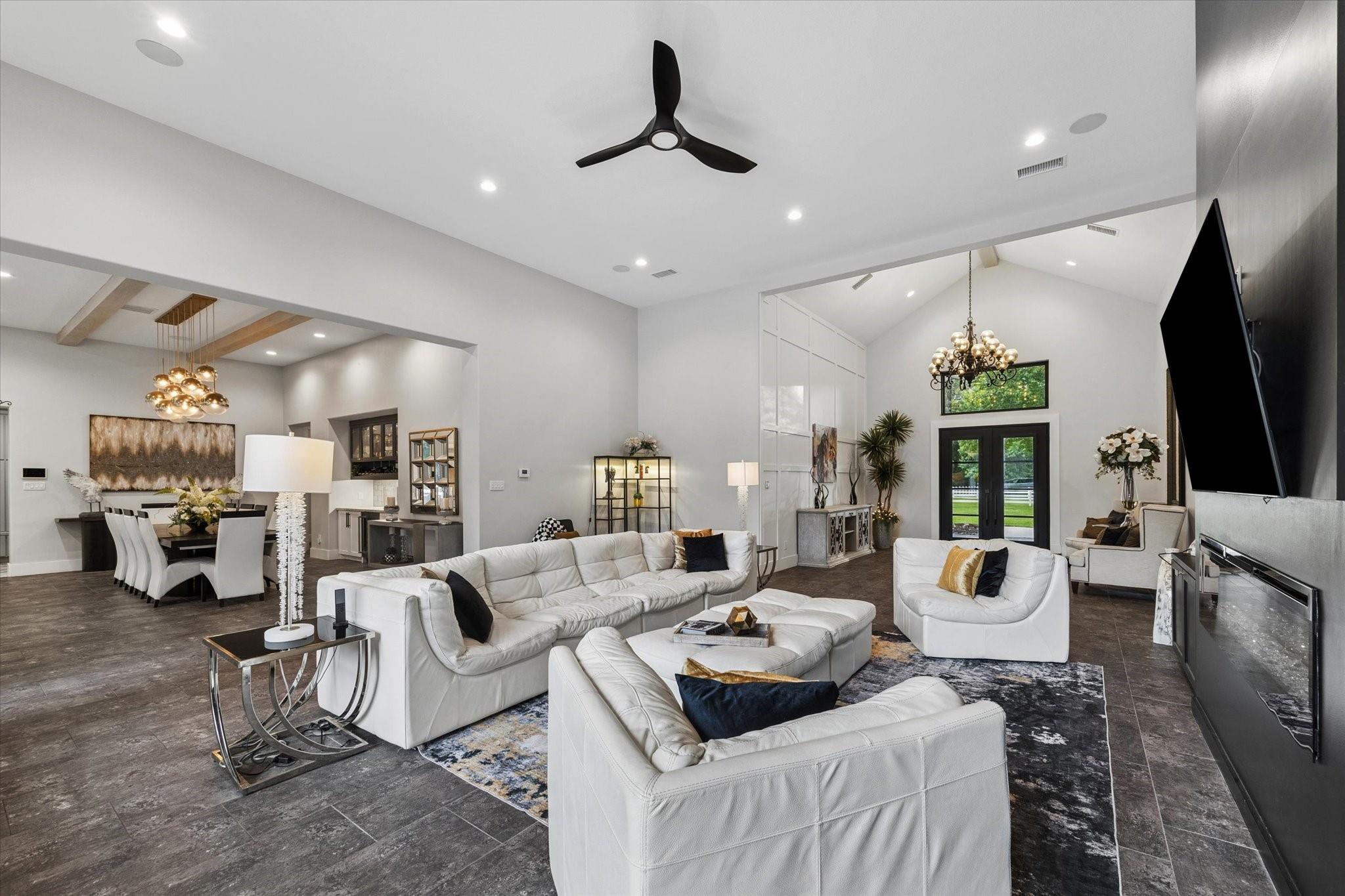 10897 Lake Forest Drive