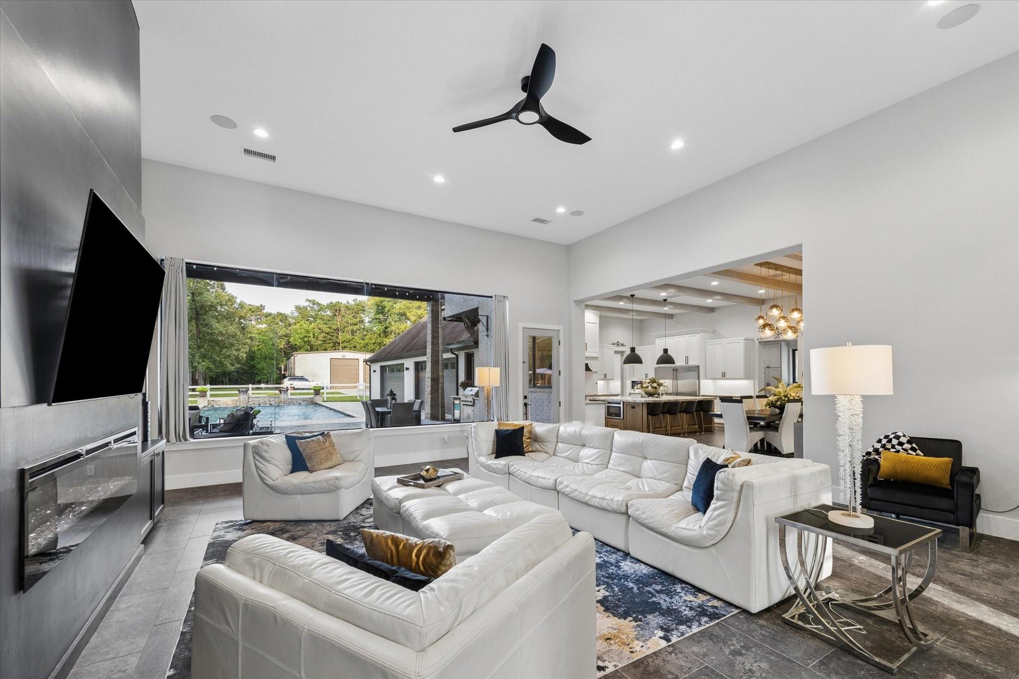 10897 Lake Forest Drive