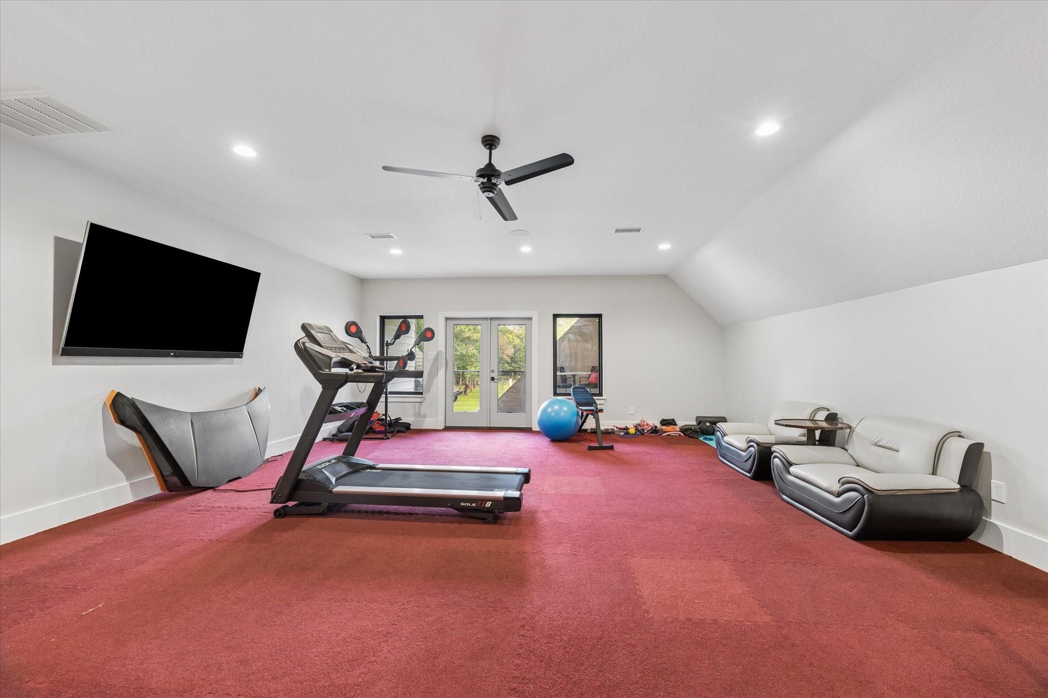 10897 Lake Forest Drive