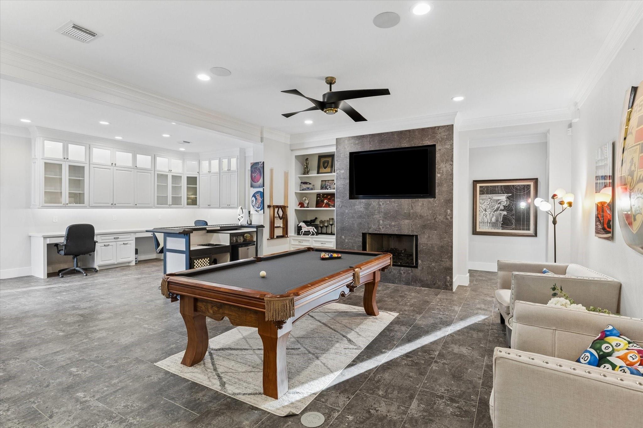 10897 Lake Forest Drive
