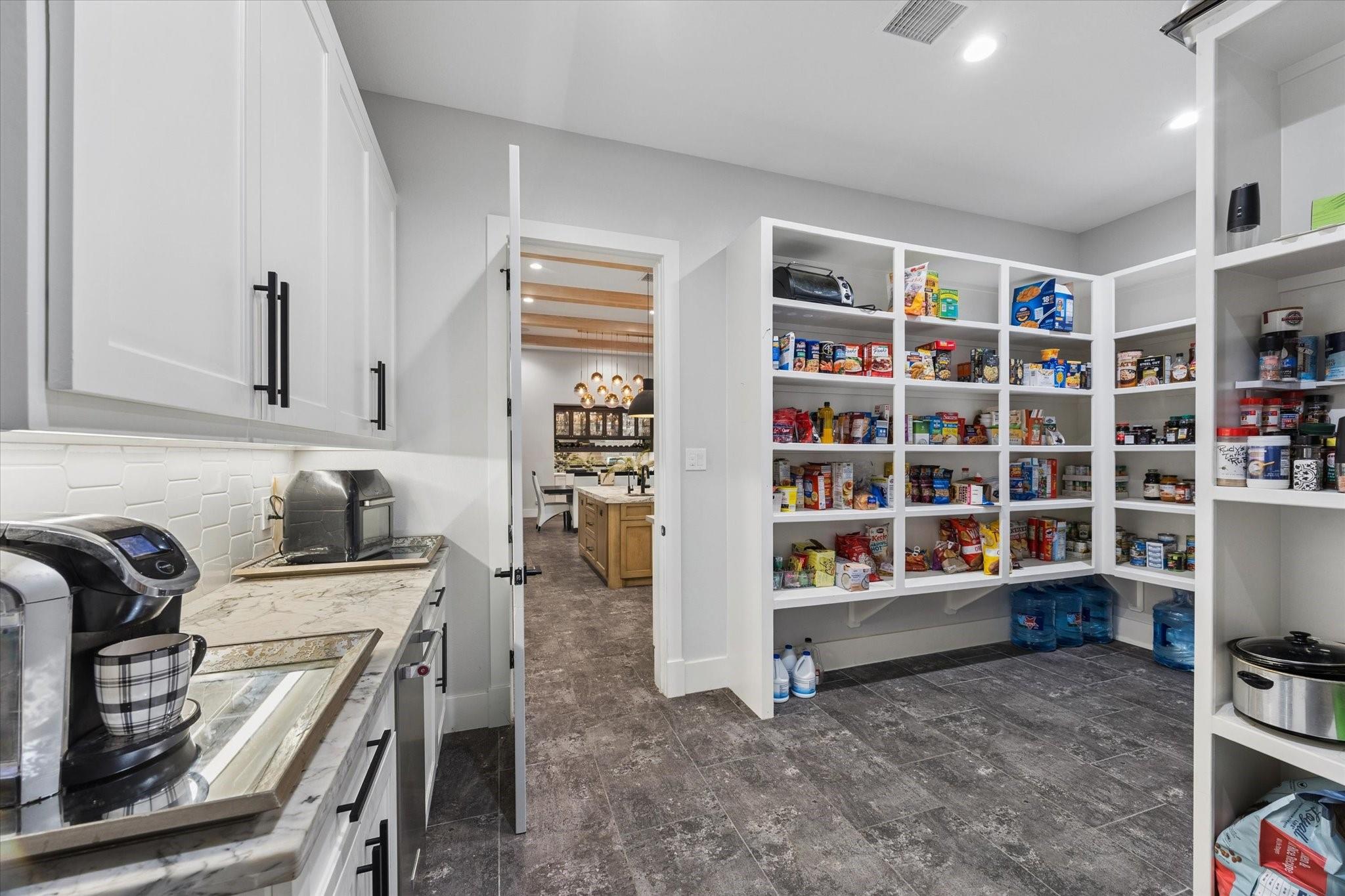 10897 Lake Forest Drive