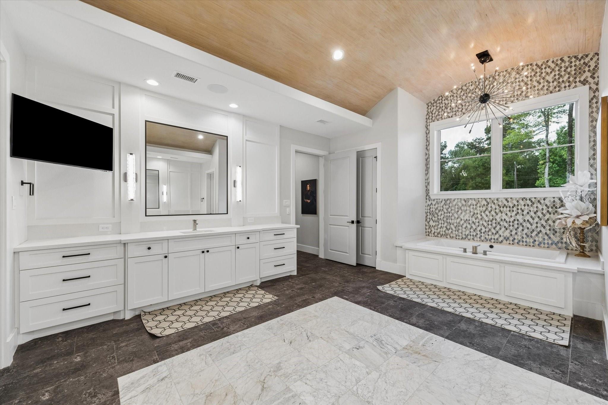 10897 Lake Forest Drive