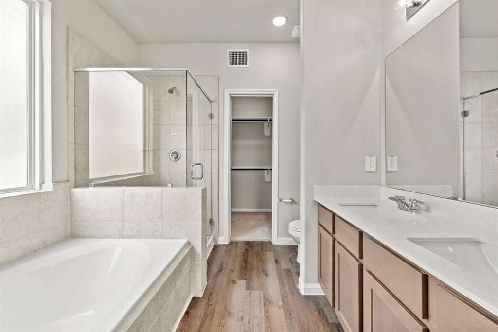 2906 Lawrence Park Court