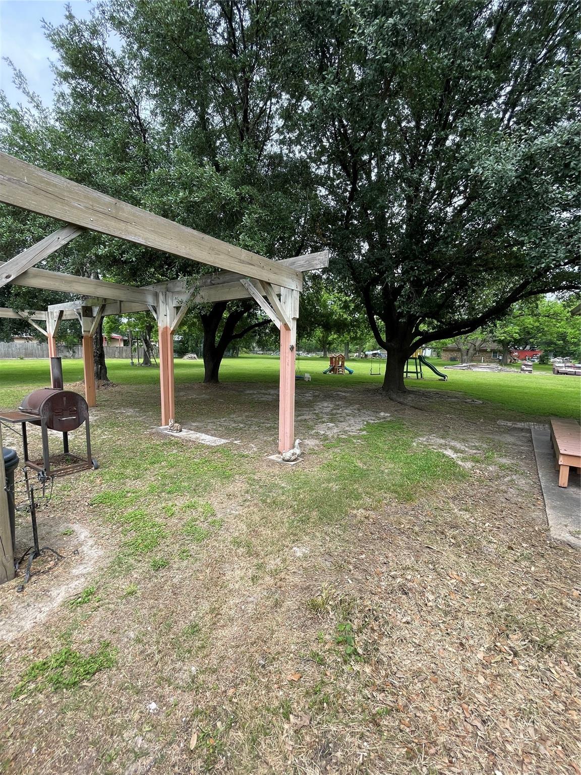15202 Henry Road