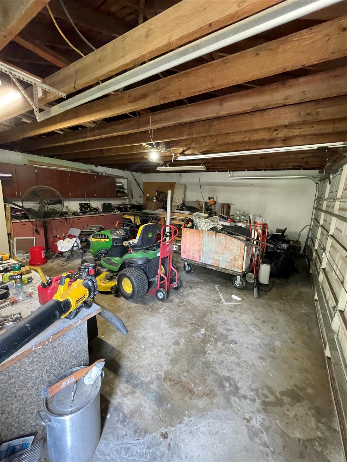 15202 Henry Road