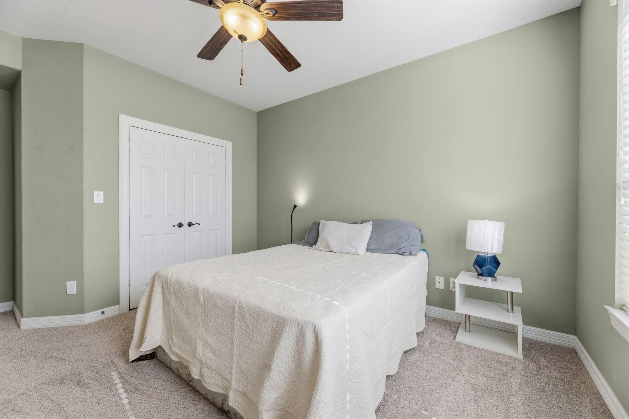 2847 Kings Retreat