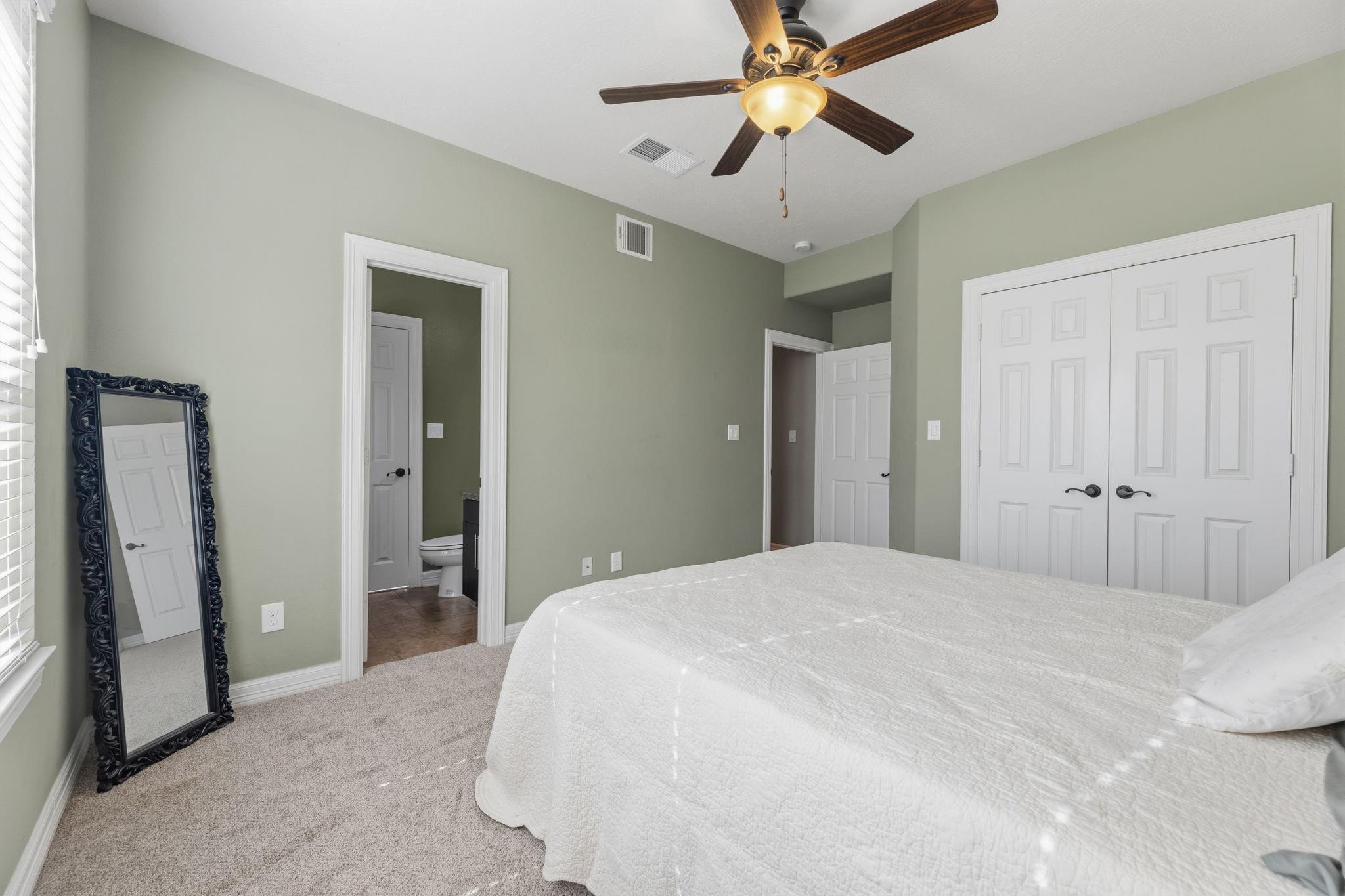 2847 Kings Retreat
