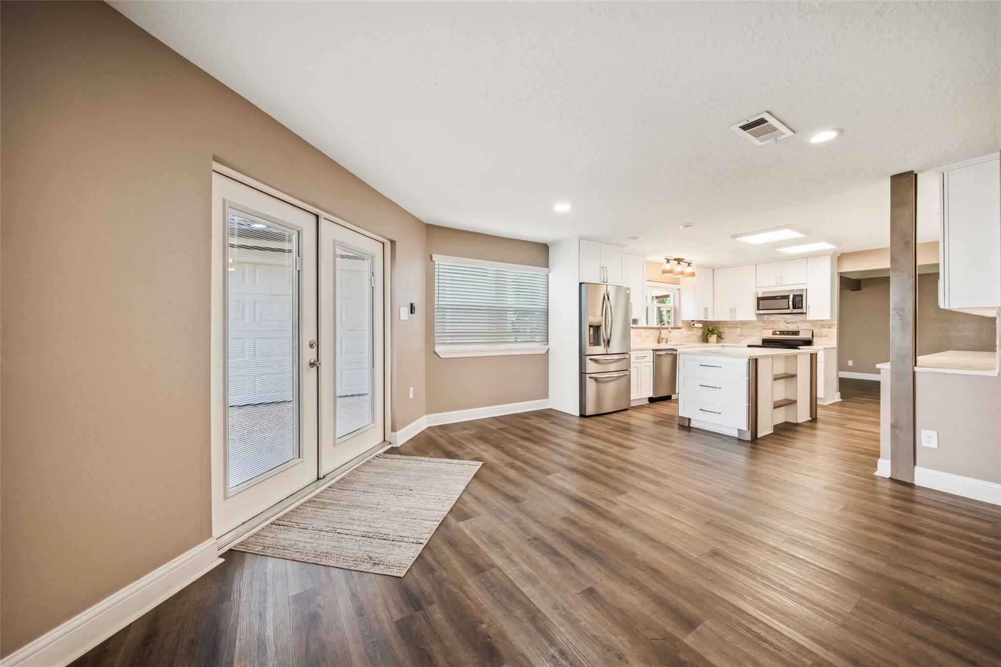 3019 Ramblewood Road