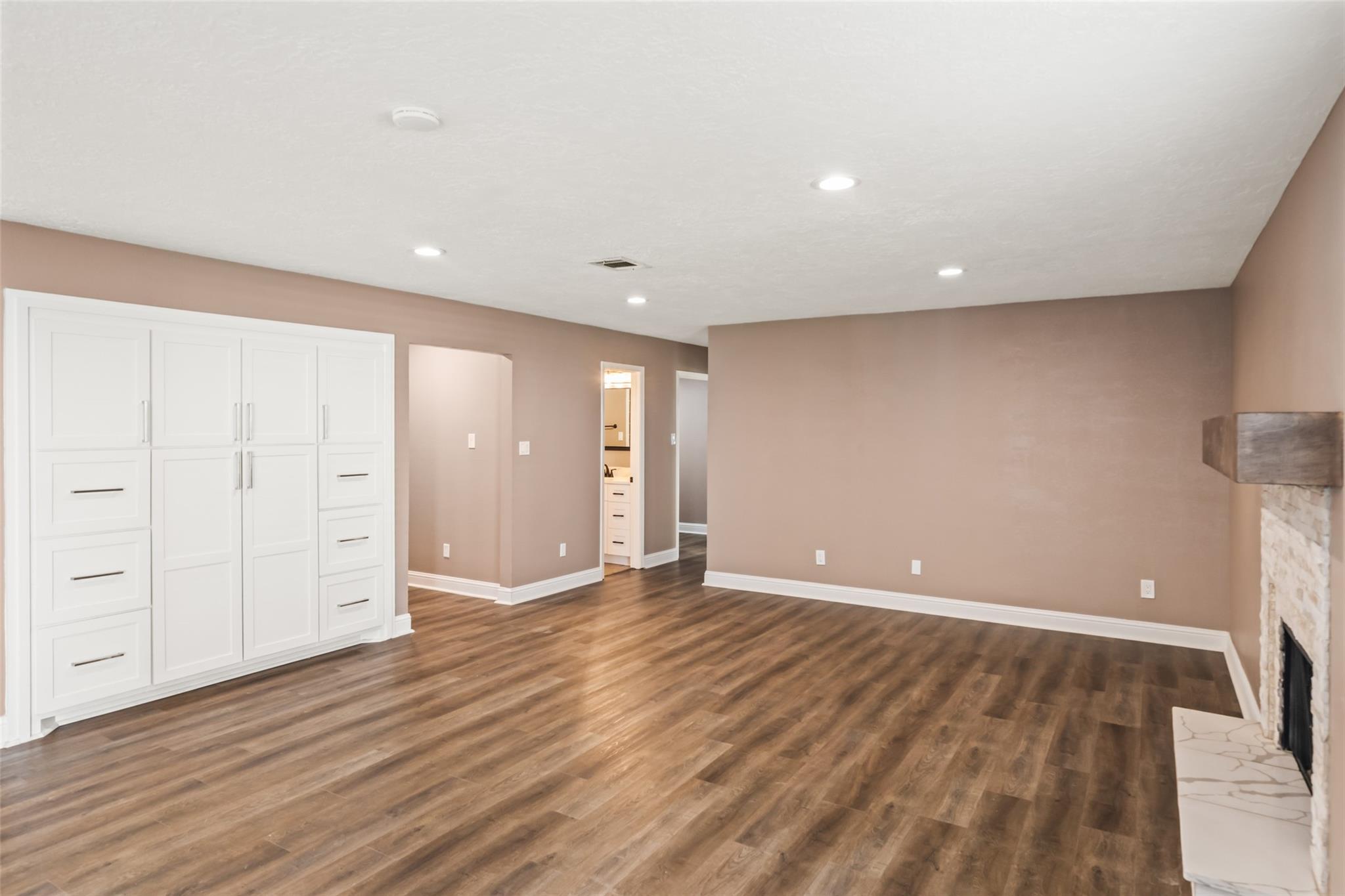 3019 Ramblewood Road