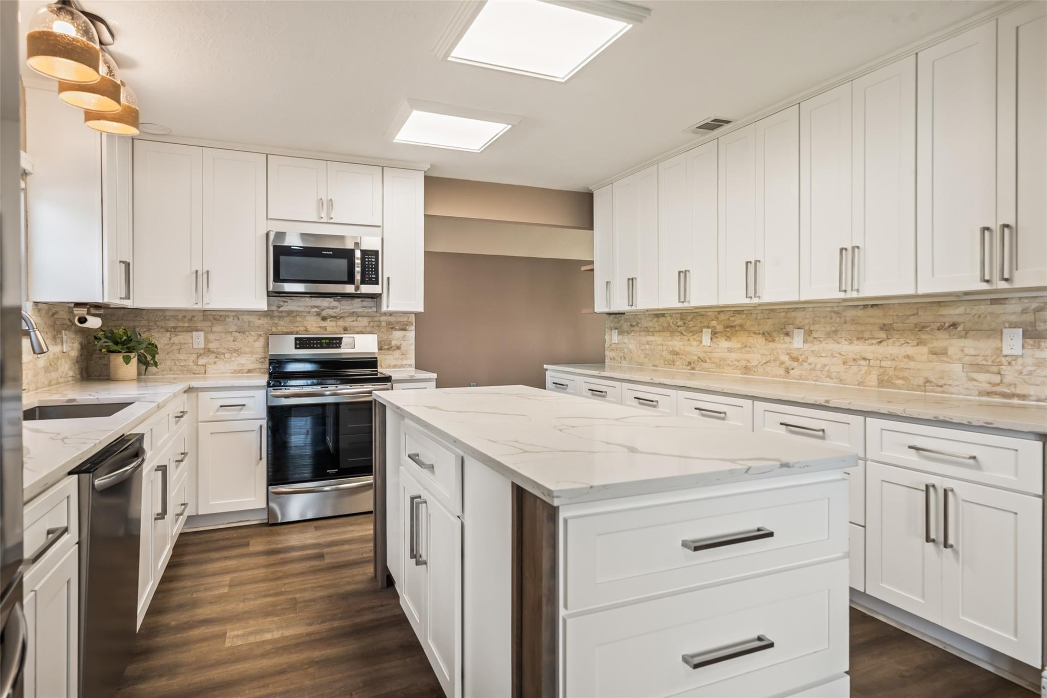 3019 Ramblewood Road