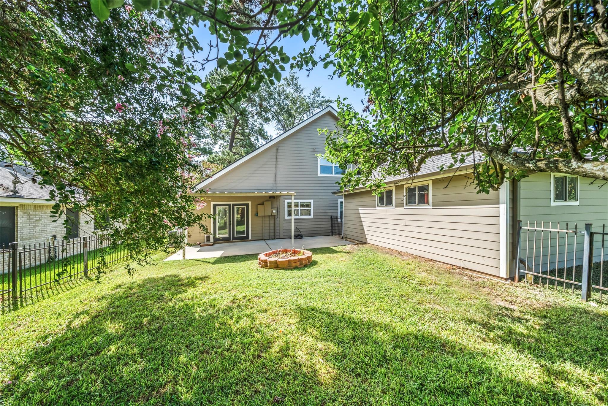 3019 Ramblewood Road