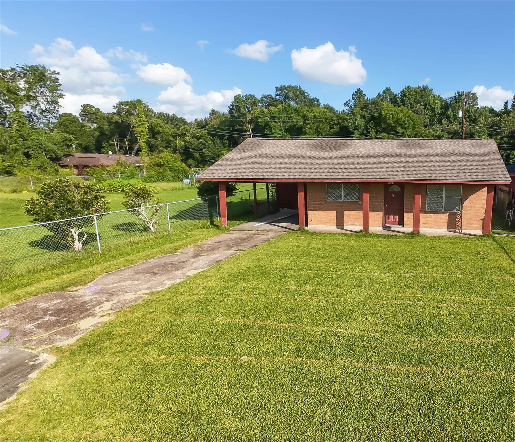 3875 Bowen Drive