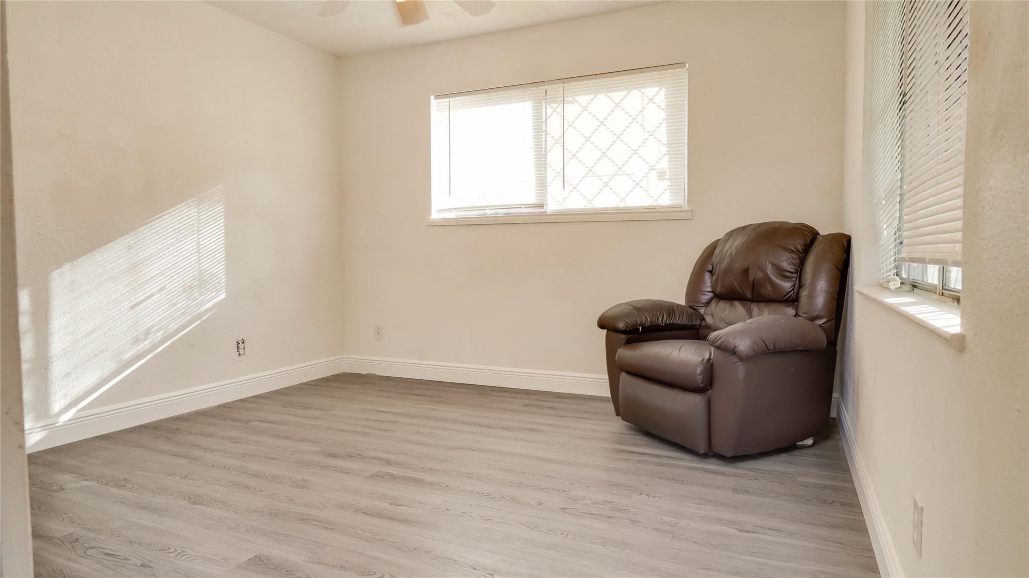3875 Bowen Drive