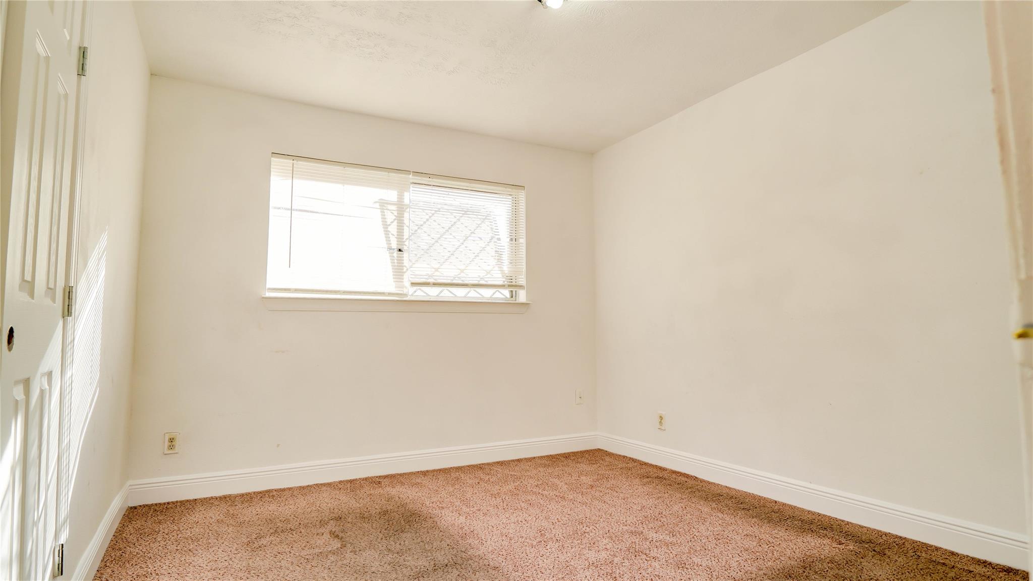 3875 Bowen Drive