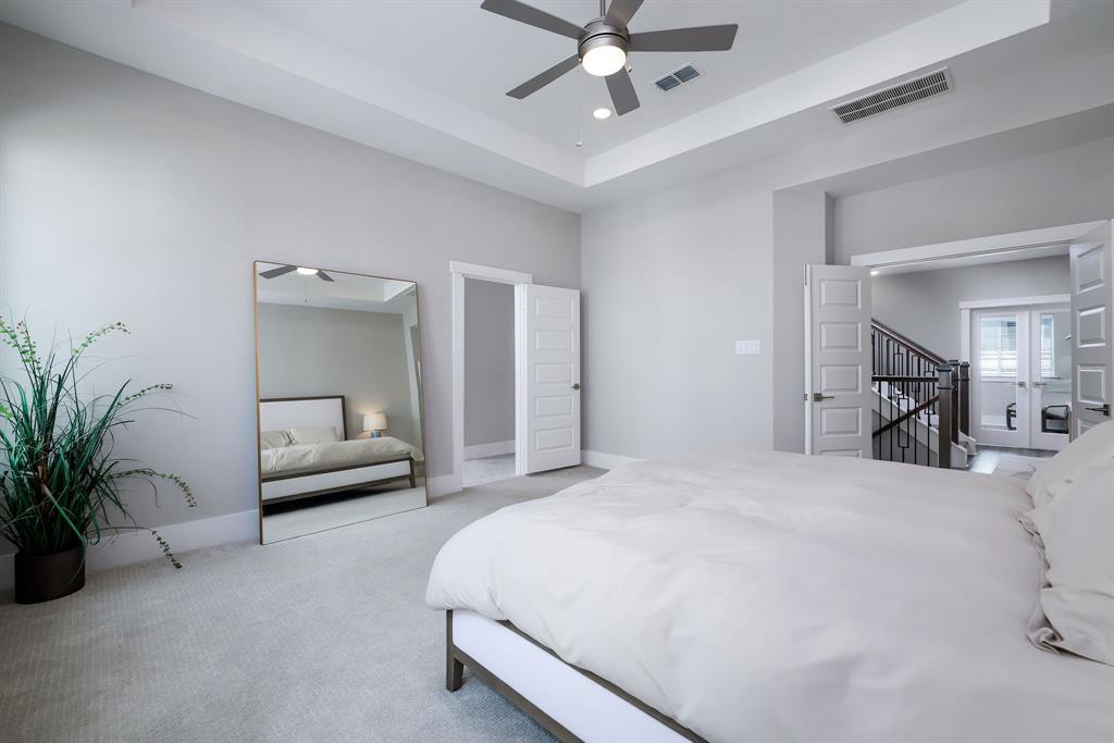 3204 Ridgeway Valley Lane