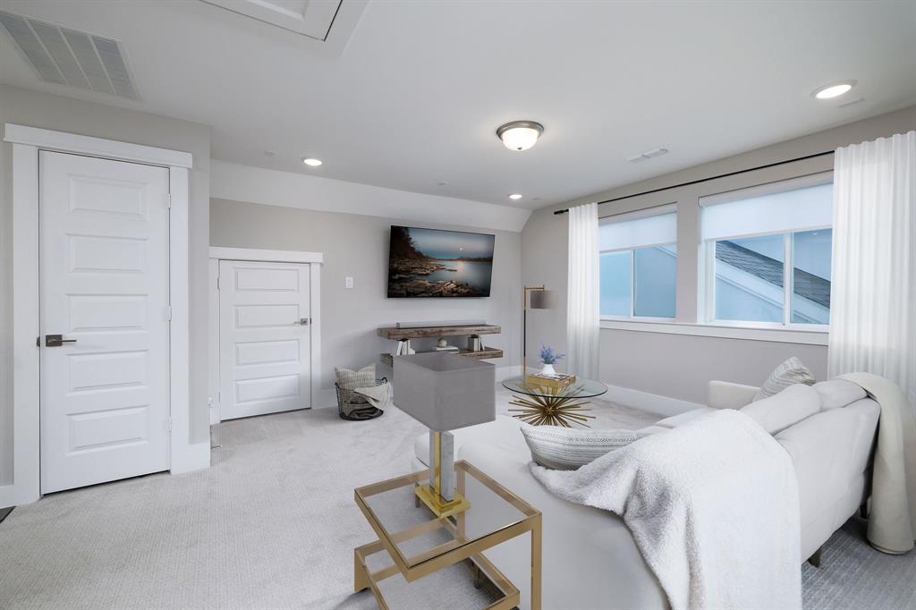 3204 Ridgeway Valley Lane