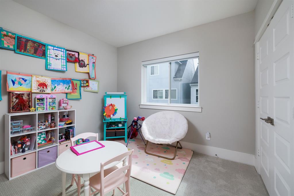 3204 Ridgeway Valley Lane