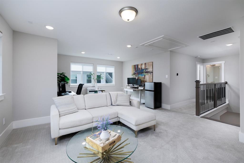 3204 Ridgeway Valley Lane