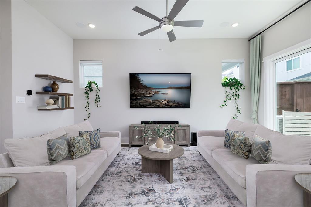 3204 Ridgeway Valley Lane