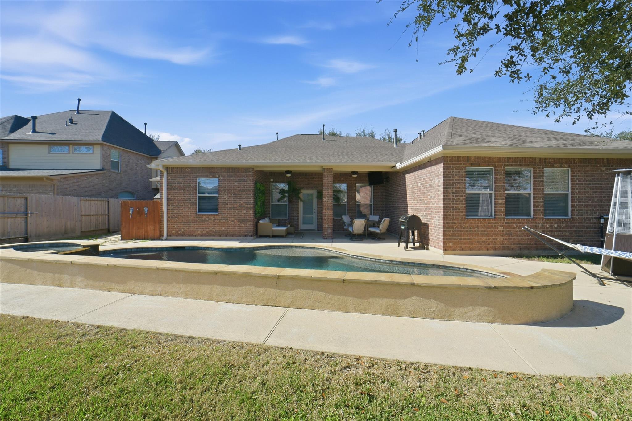 3218 Round Meadow Lane