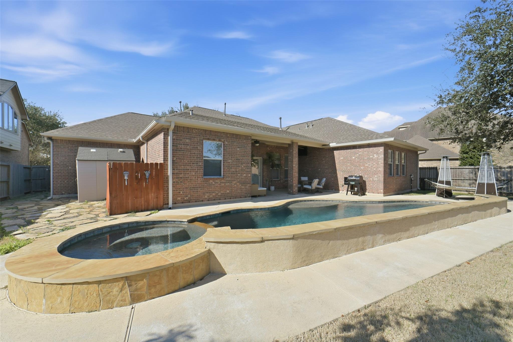 3218 Round Meadow Lane