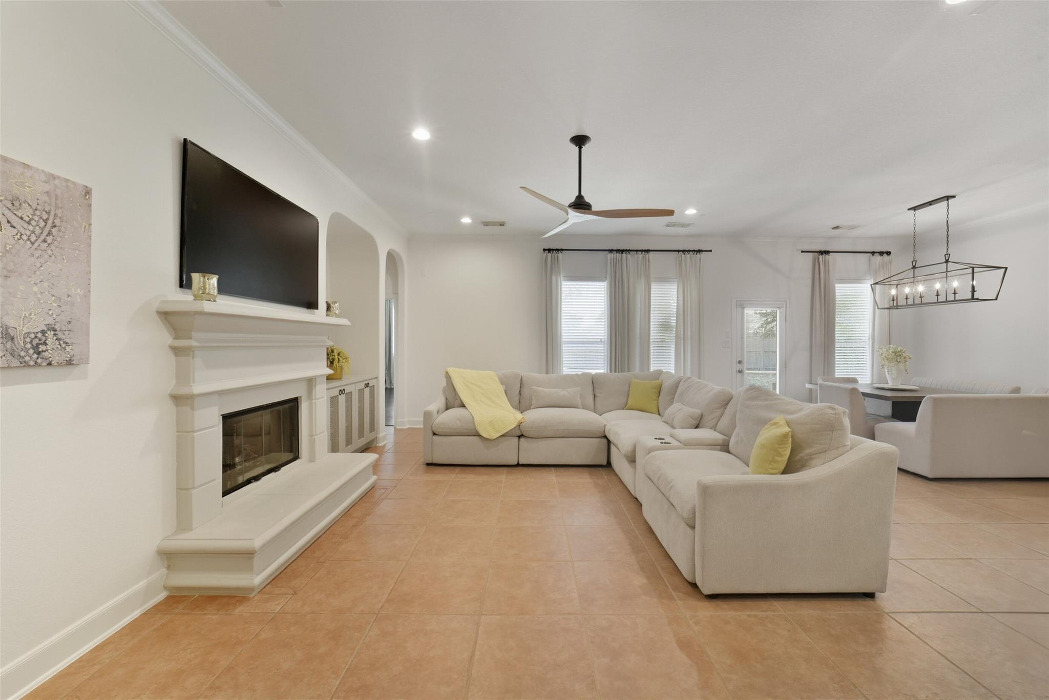 3218 Round Meadow Lane