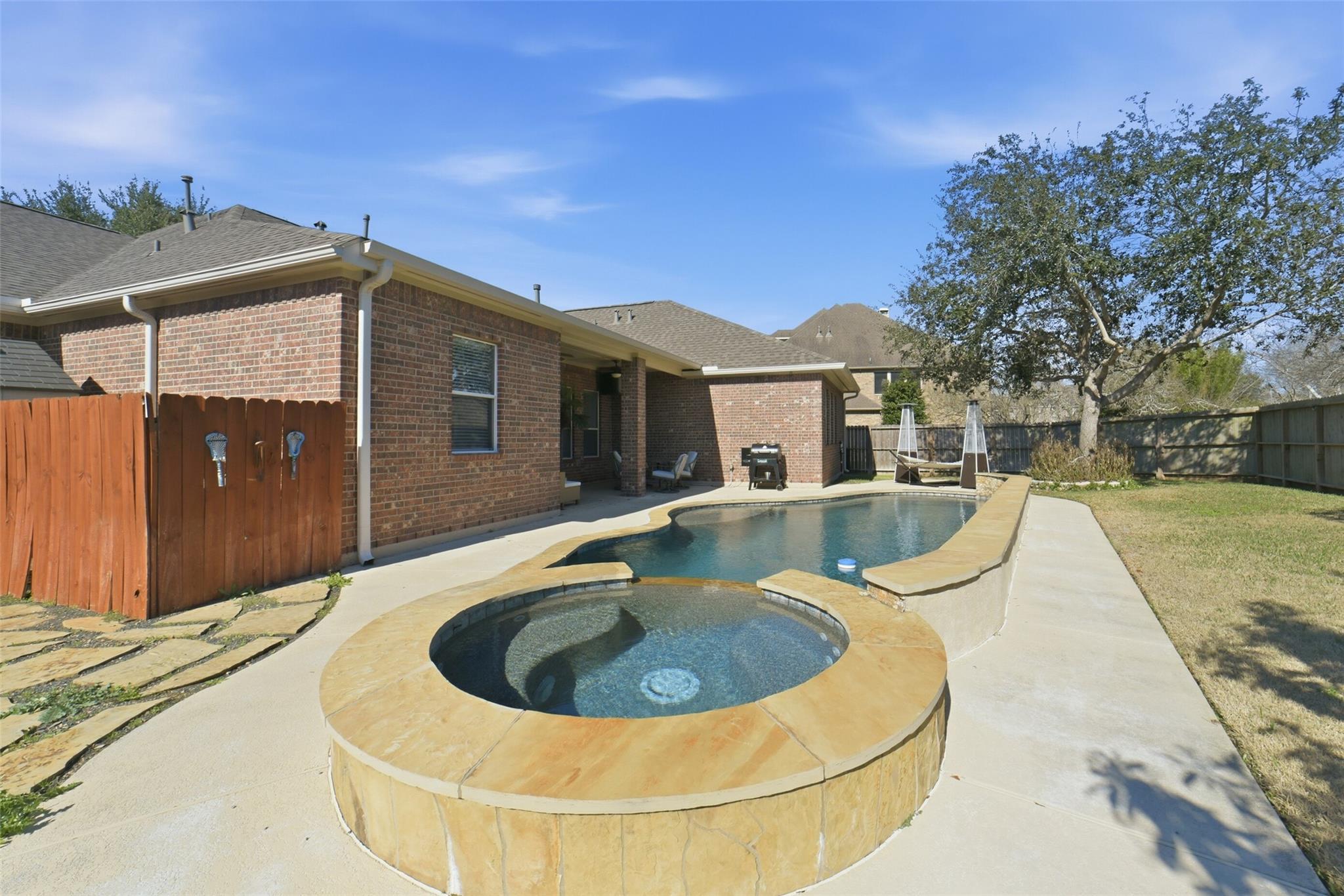 3218 Round Meadow Lane