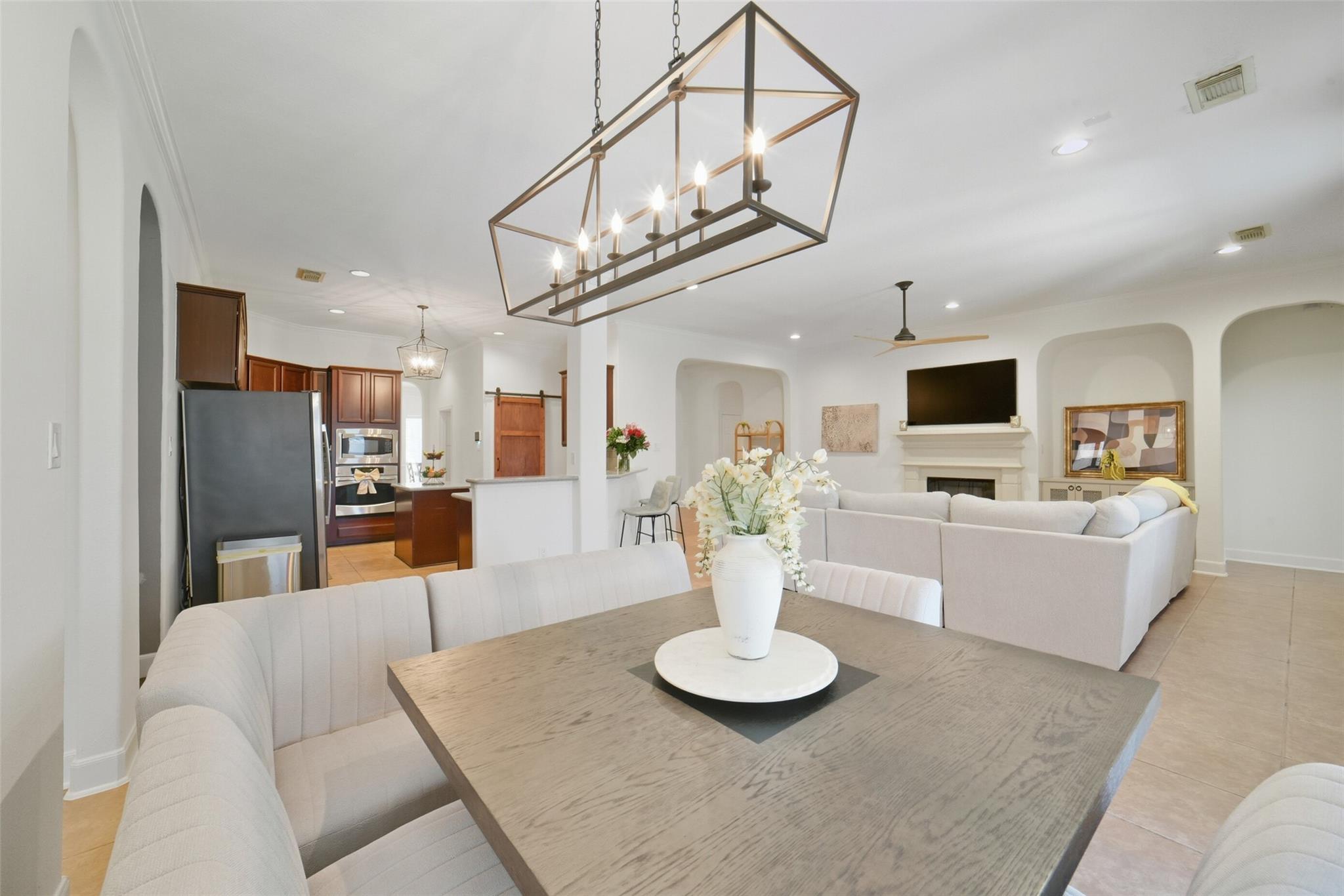 3218 Round Meadow Lane