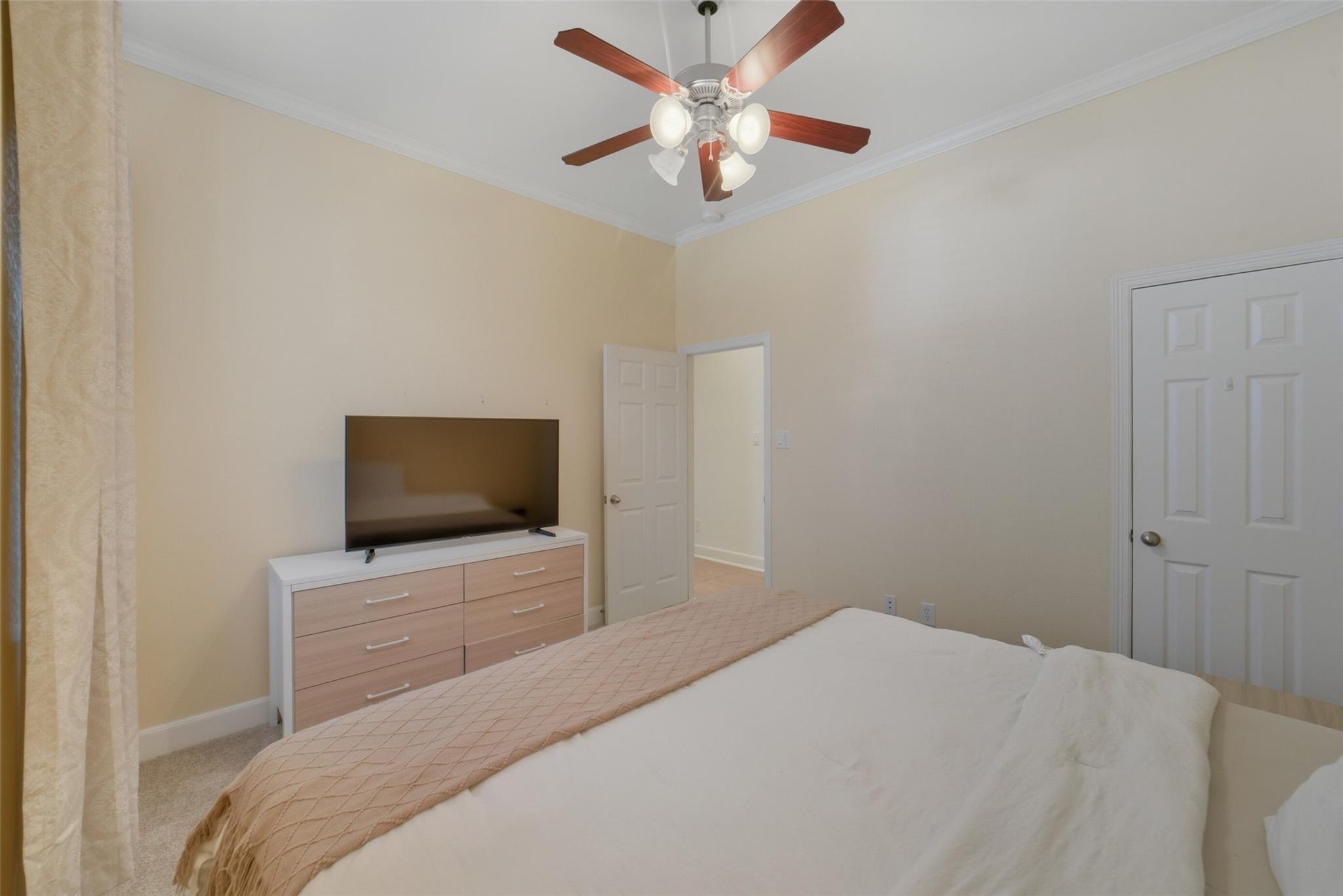 3218 Round Meadow Lane