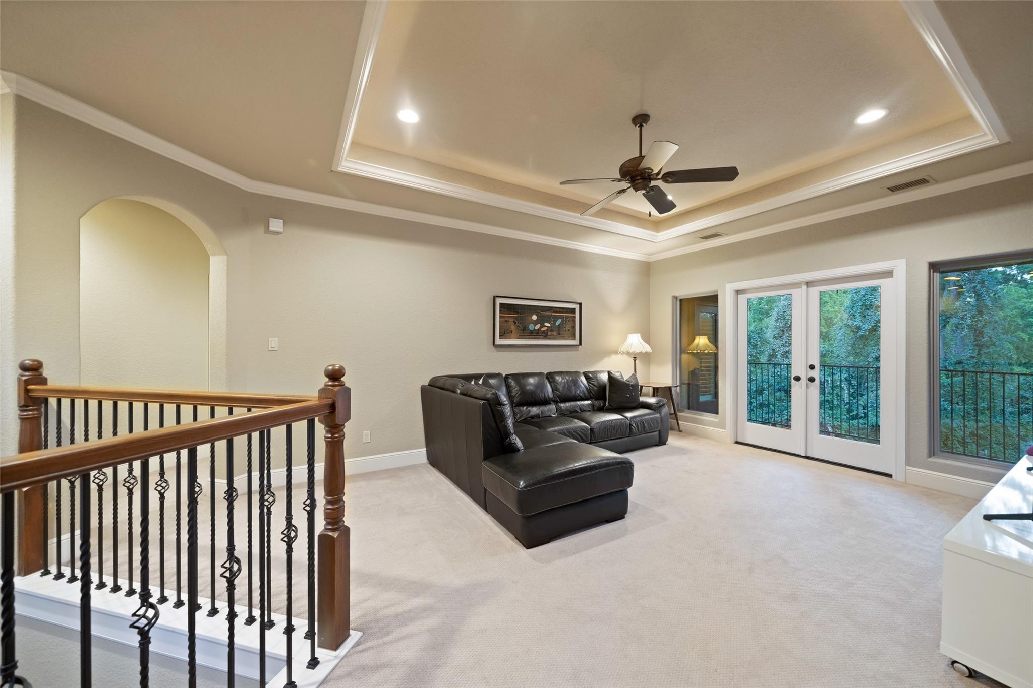102 Ridge Lake Lane