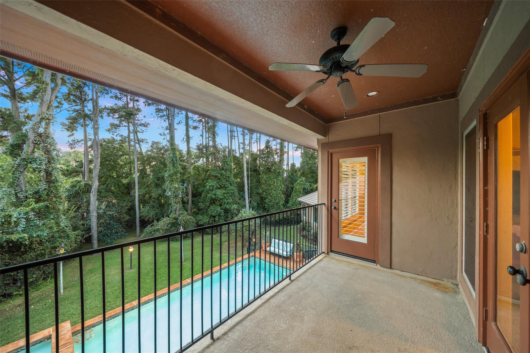 102 Ridge Lake Lane