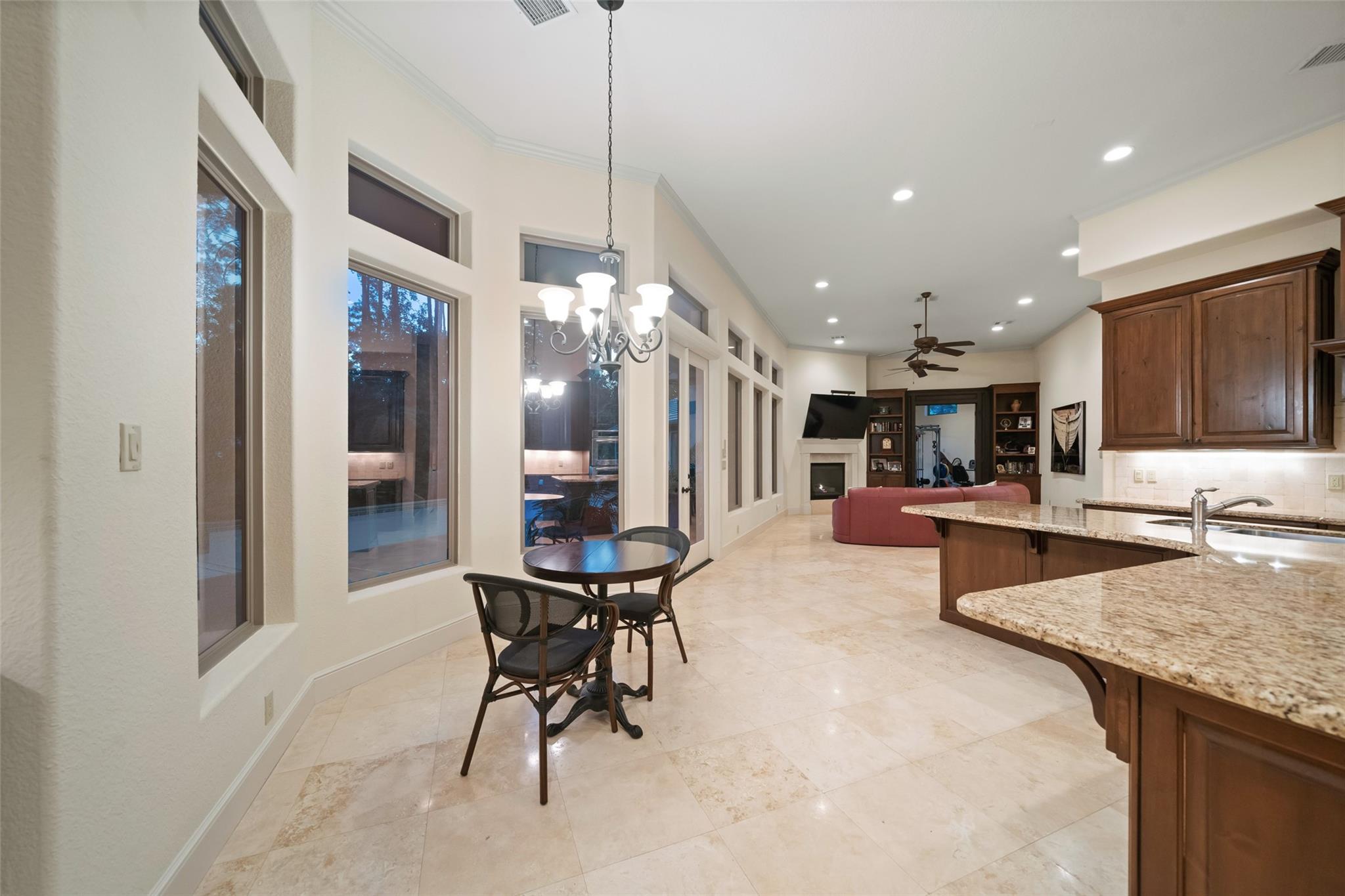 102 Ridge Lake Lane