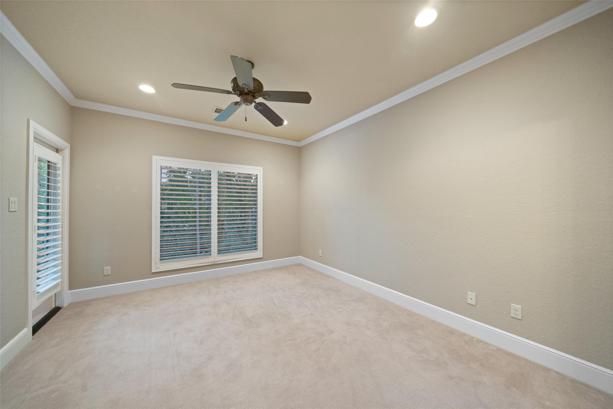 102 Ridge Lake Lane